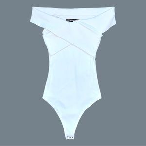 ABERCROMBIE & FITCH White Off The Shoulder Ribbed Bodysuit XS
